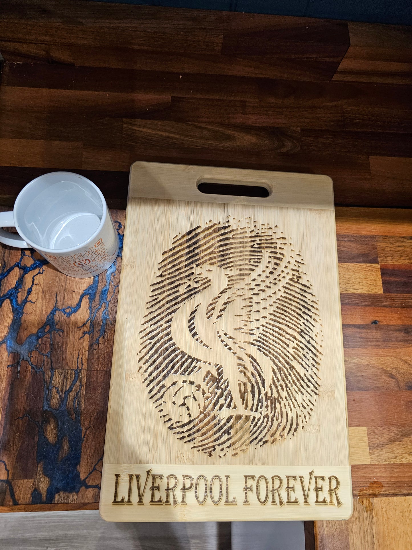 chopping board. Liverpool FC Bamboo – Liverbird Fingerprint Design