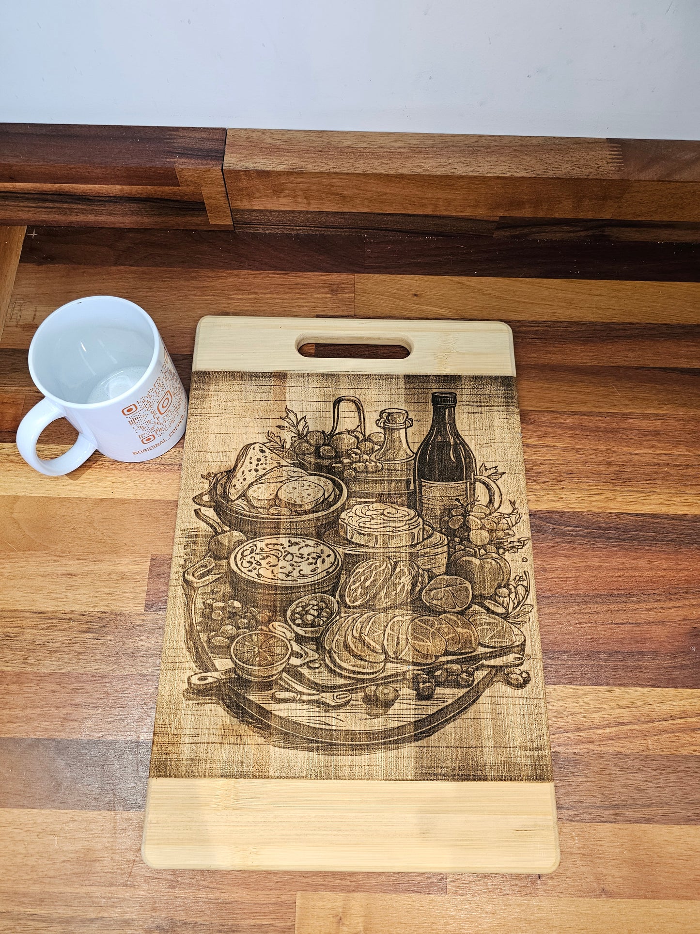 Chopping Board – Engraved Food Platter Design