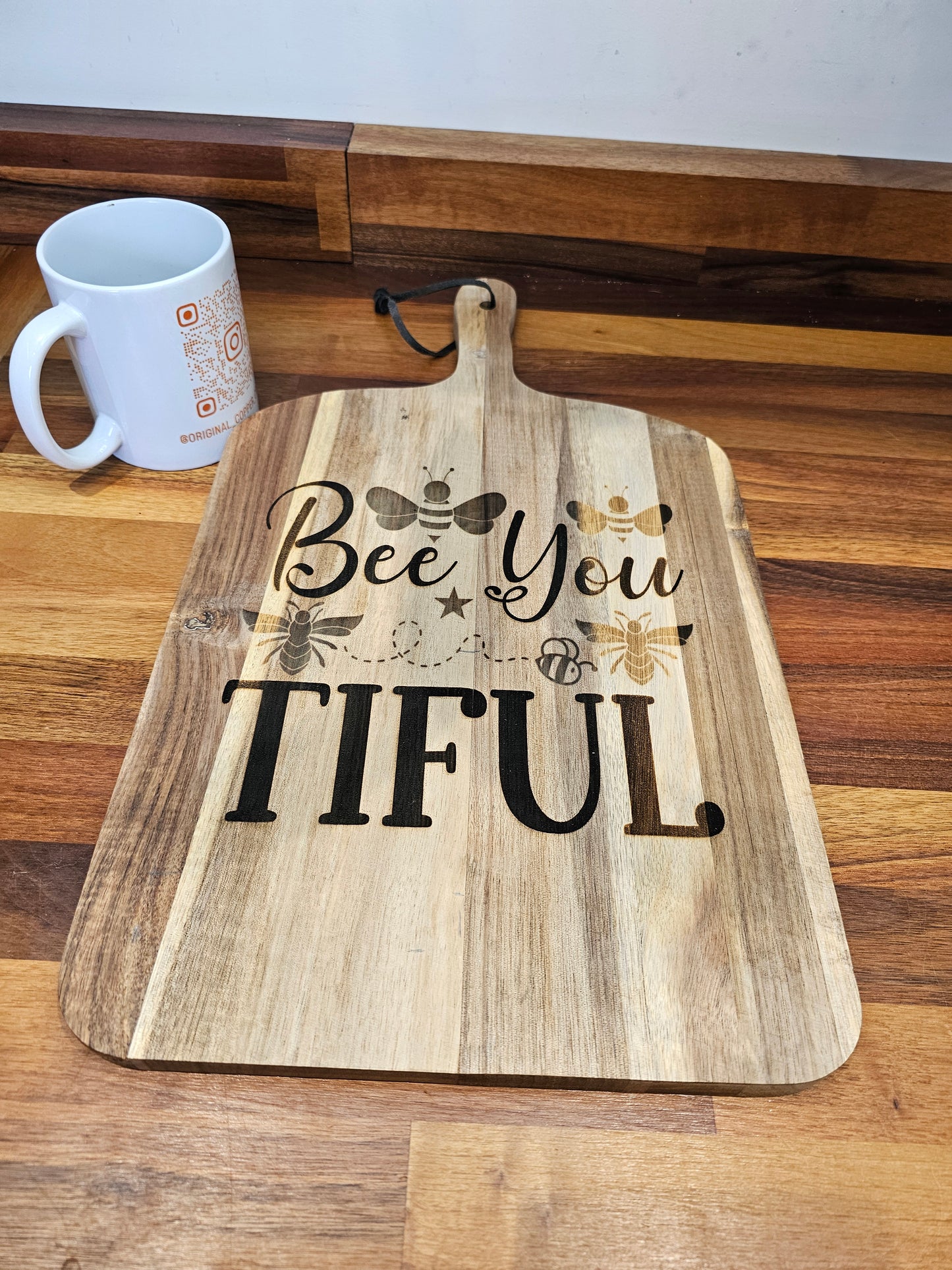 Chopping Board – “Bee You Tiful” Engraved Wooden Gift