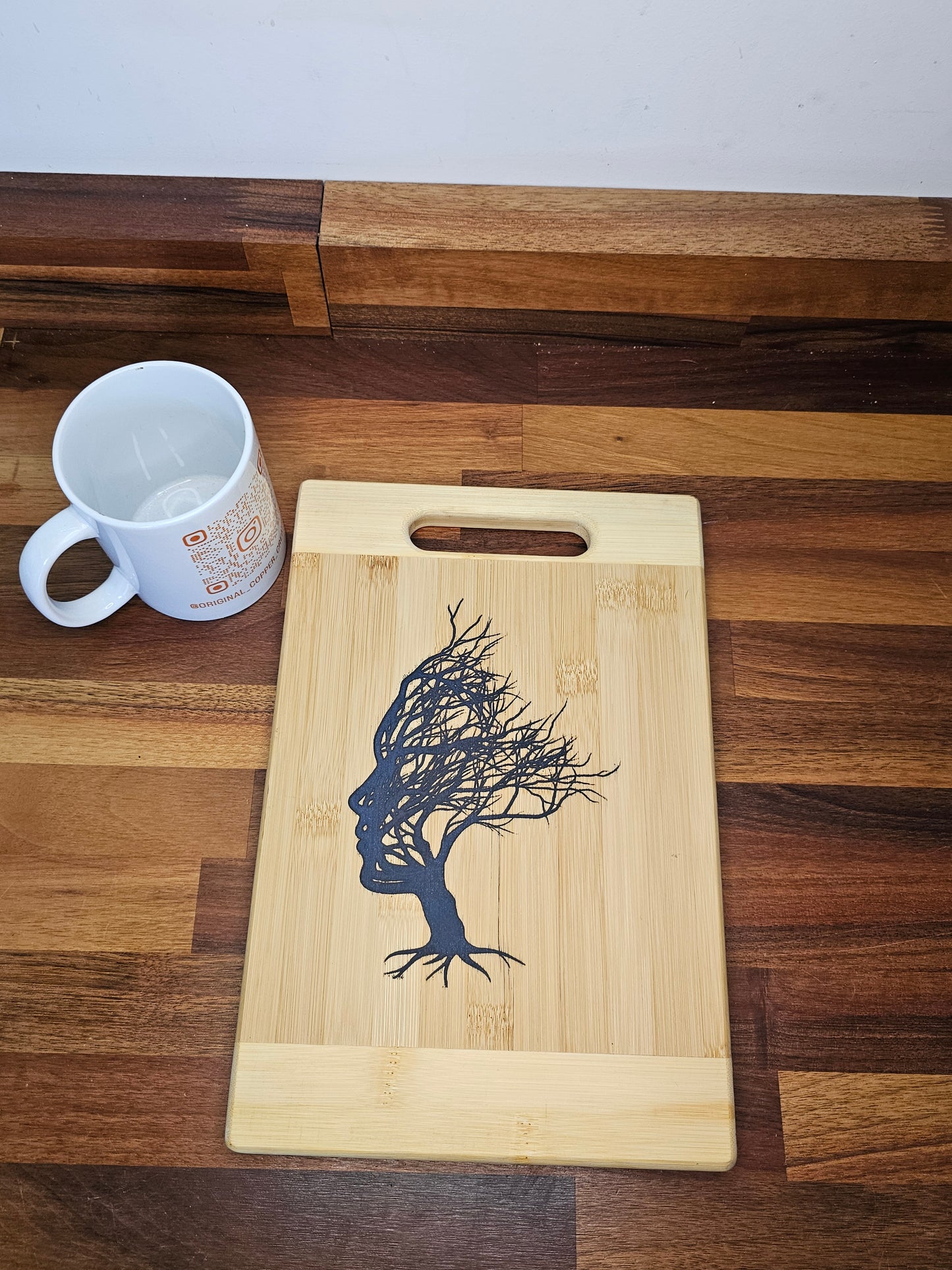 Chopping Board – Artistic Face Tree Bamboo Blue Resin