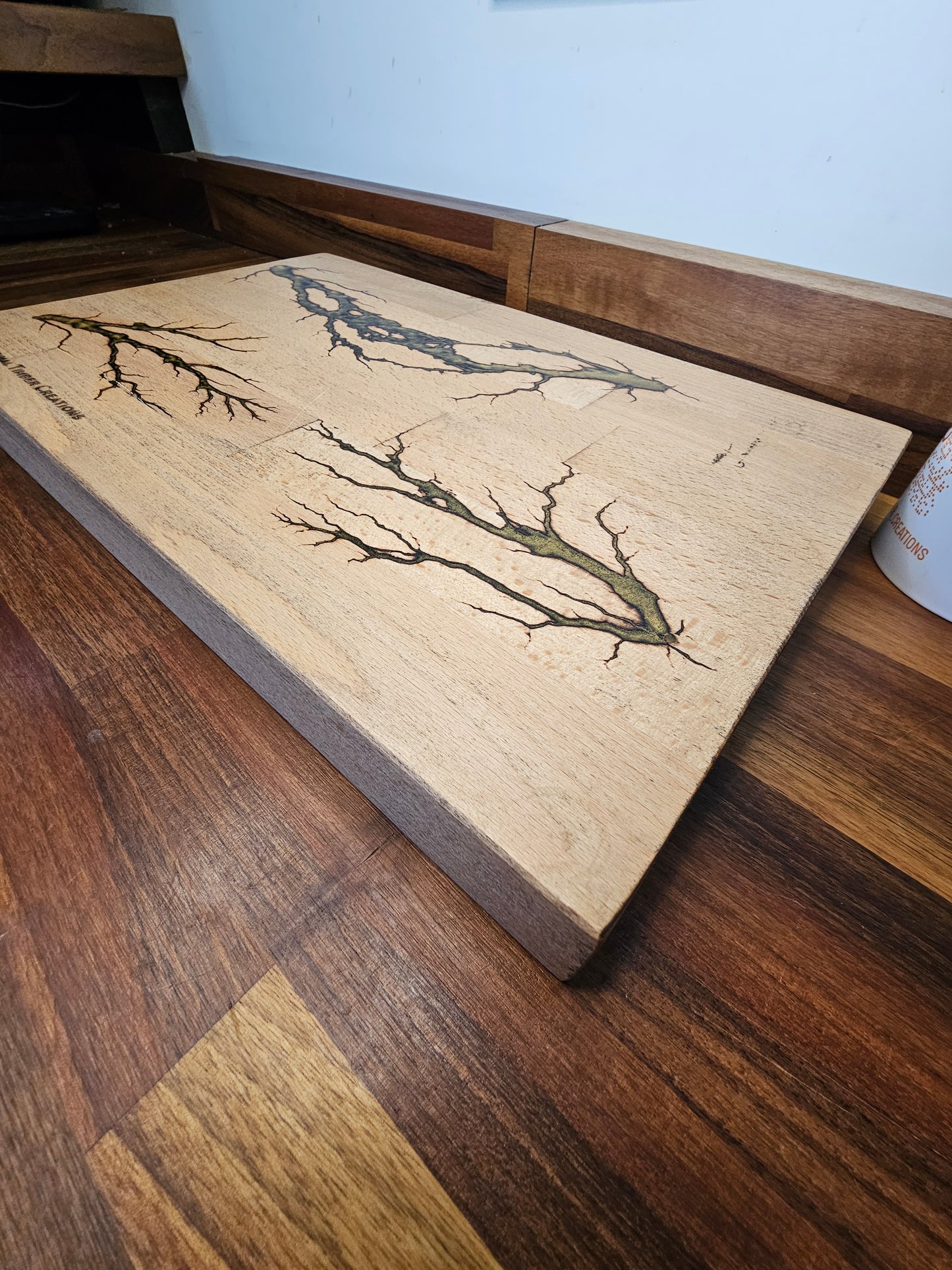 Chopping Board Handmade Fractal Burned – 400 × 260 × 38mm