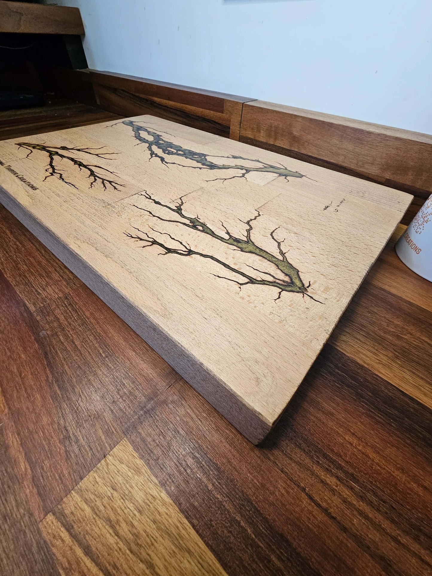 Chopping Board Handmade Fractal Burned – 400 × 260 × 38mm