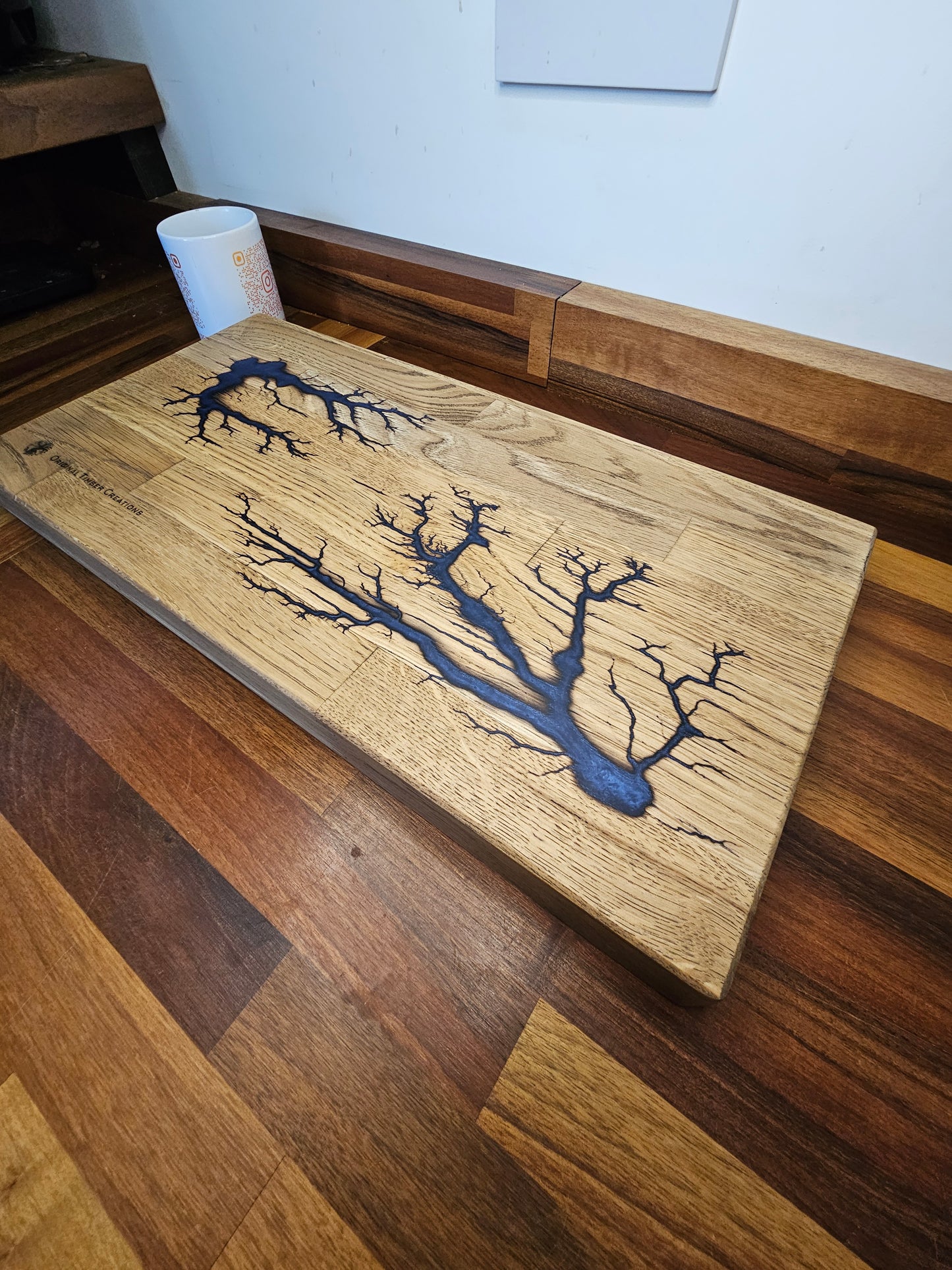 Chopping Board – Oak with Blue Resin Inlay (485mm x 250mm)
