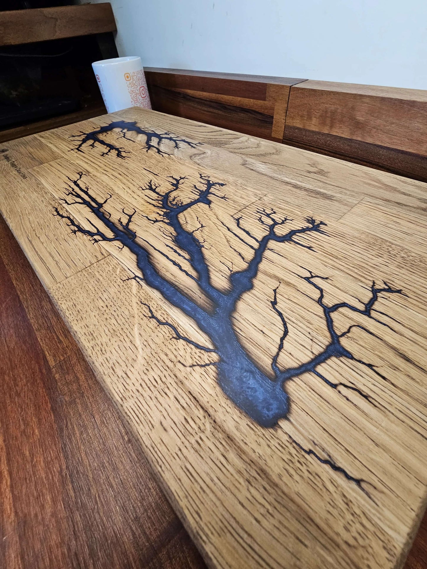 Chopping Board – Oak with Blue Resin Inlay (485mm x 250mm)