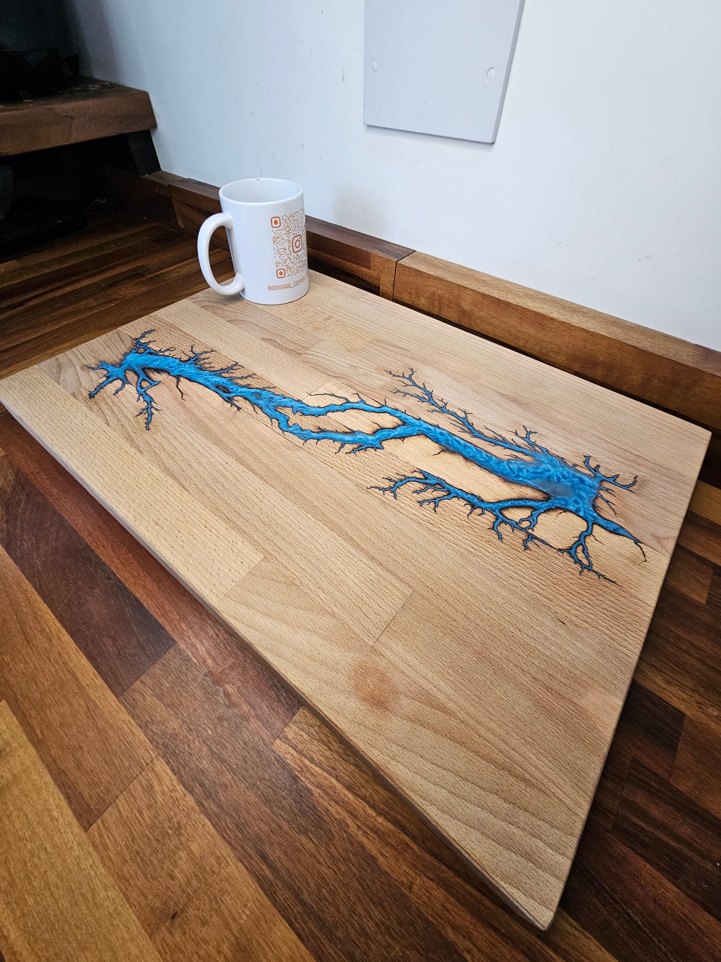 Chopping Board – Blue Resin Fractal Burn 500 × 350 × 38mm