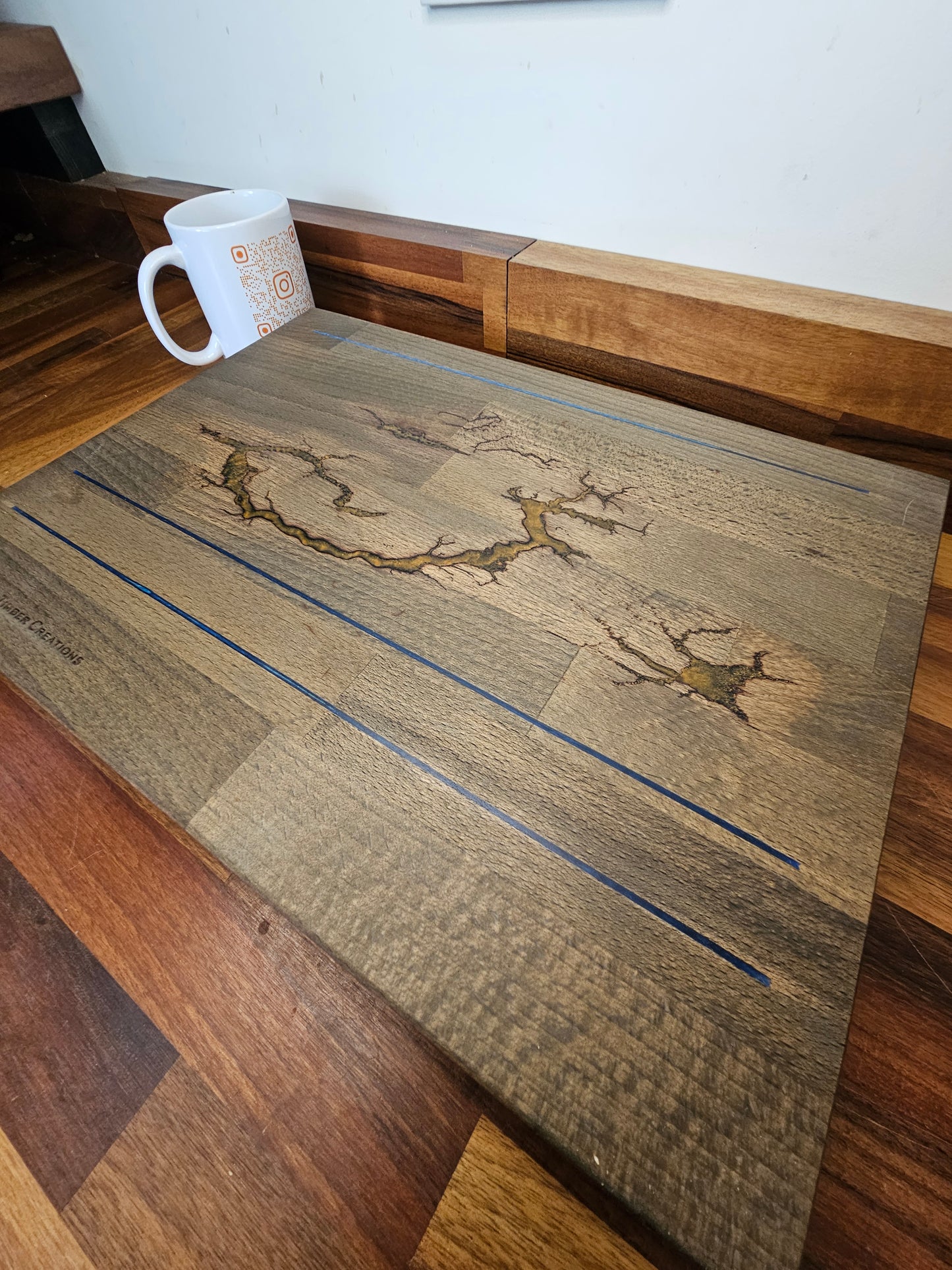 Chopping Board – Resin Groove & Fractal Burn 400 × 295 × 38mm