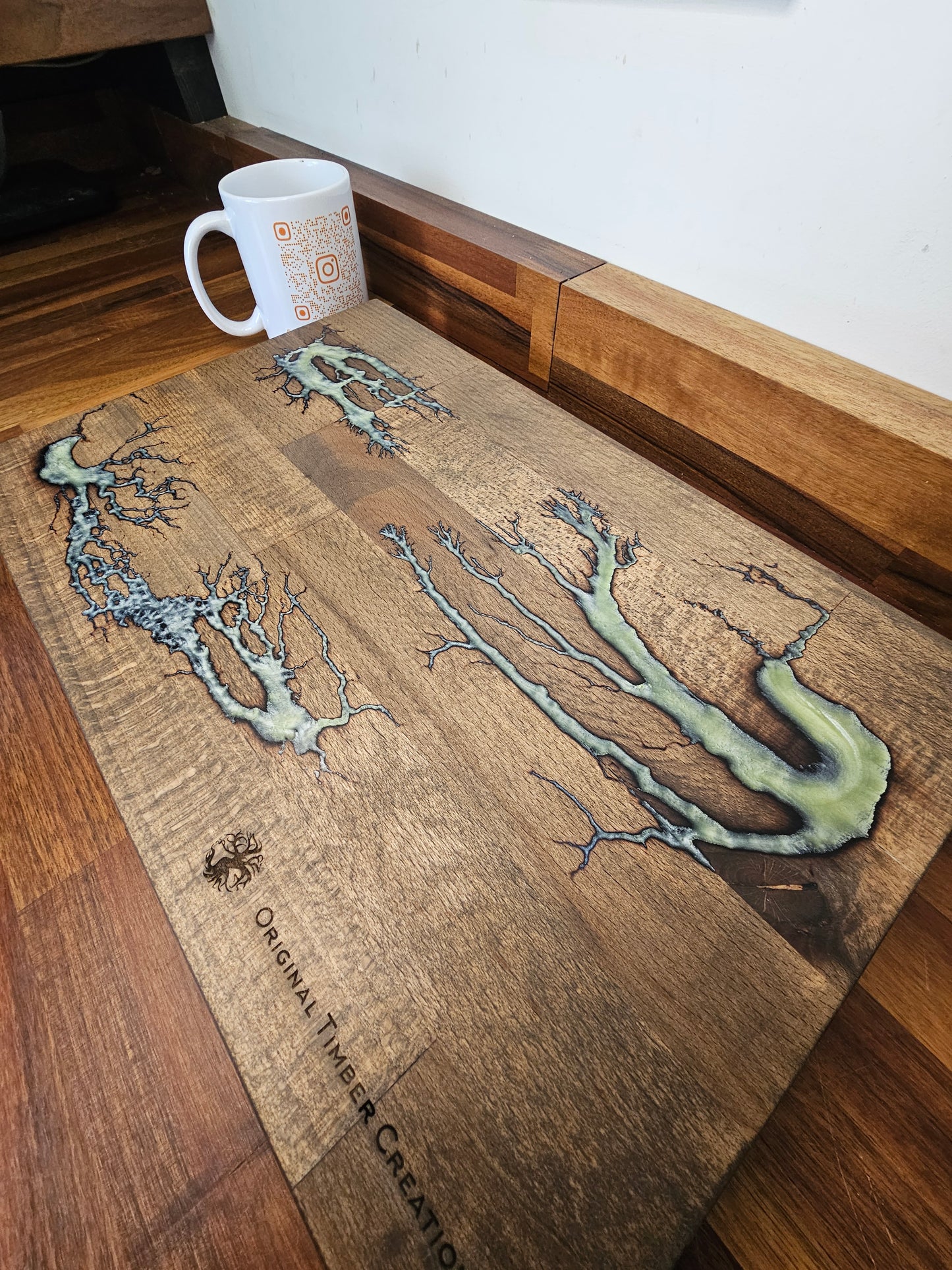 Chopping Board – Light Resin Fractal Burn 400 × 260 × 38mm