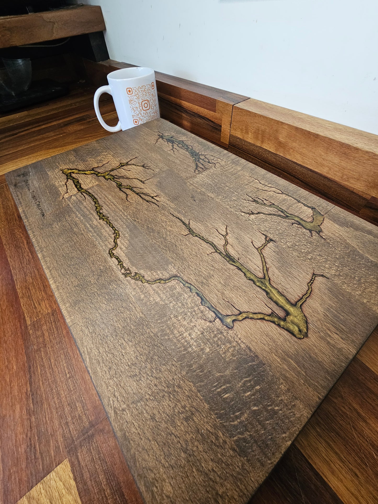 Chopping Board – Bronze Resin Fractal Burn 400 × 260 × 38mm