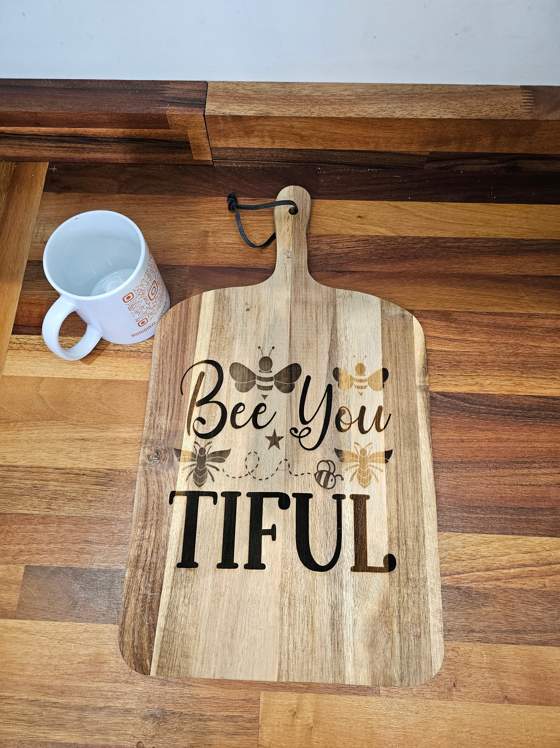 Chopping Board – “Bee You Tiful” Engraved Wooden Gift