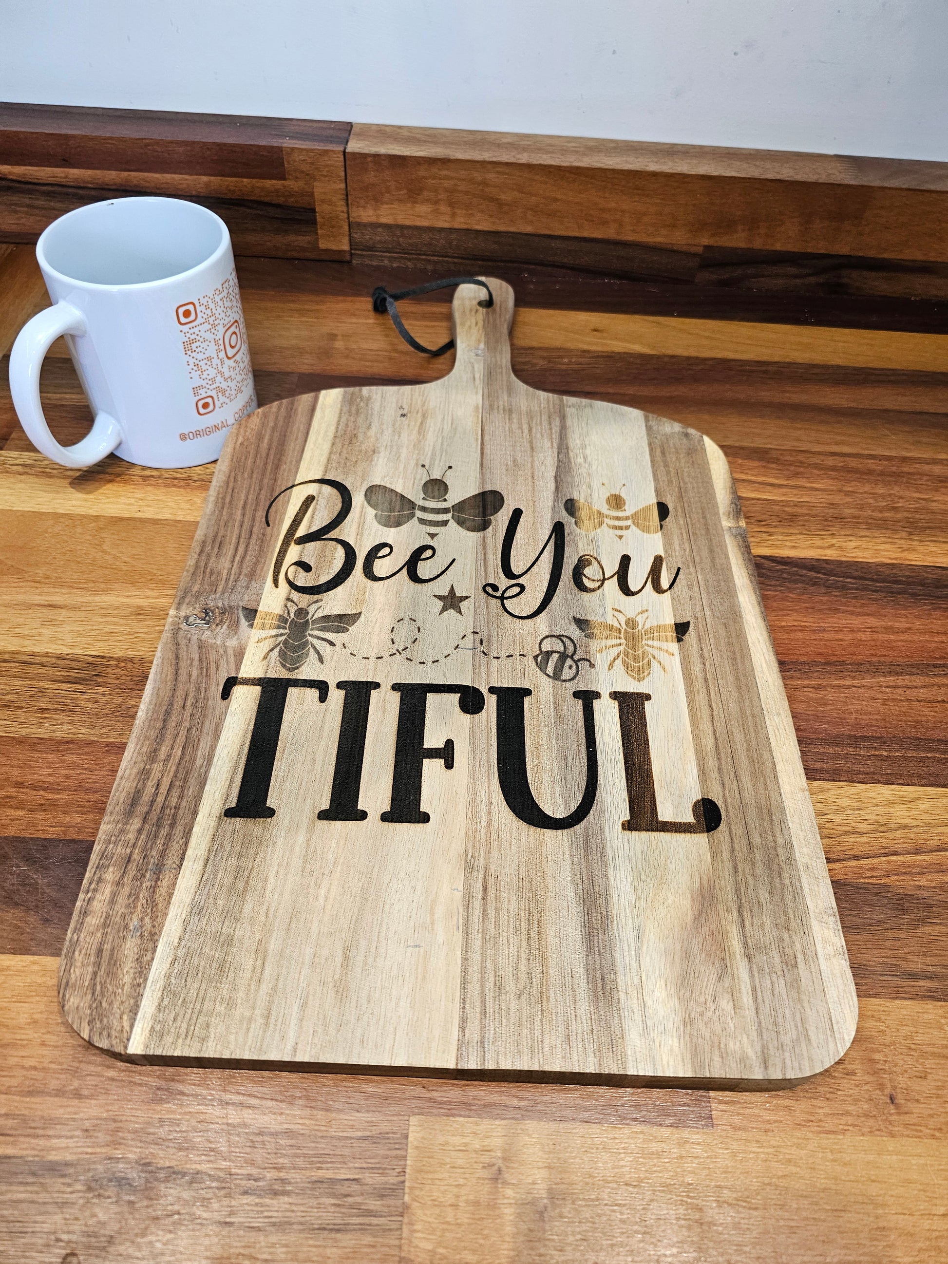 Chopping Board – “Bee You Tiful” Engraved Wooden Gift