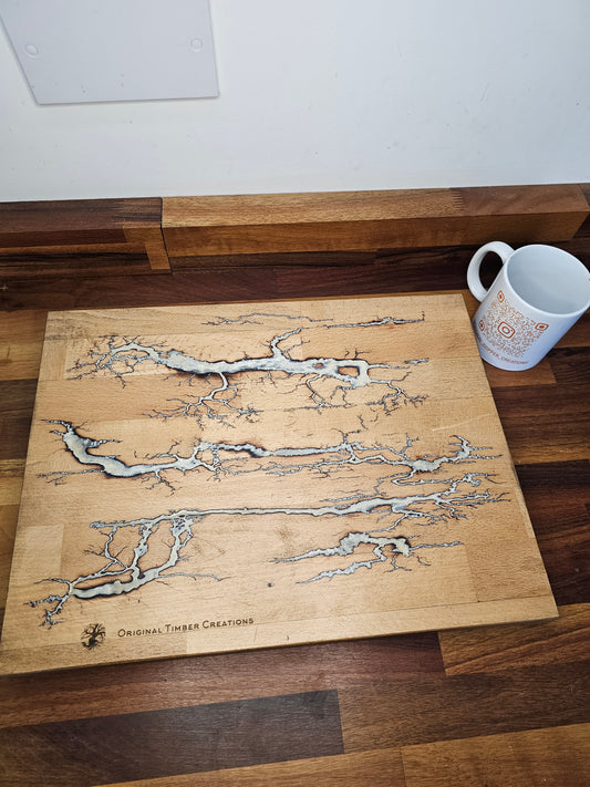 Chopping Board – White Resin Fractal Burn 400 × 300 × 38mm