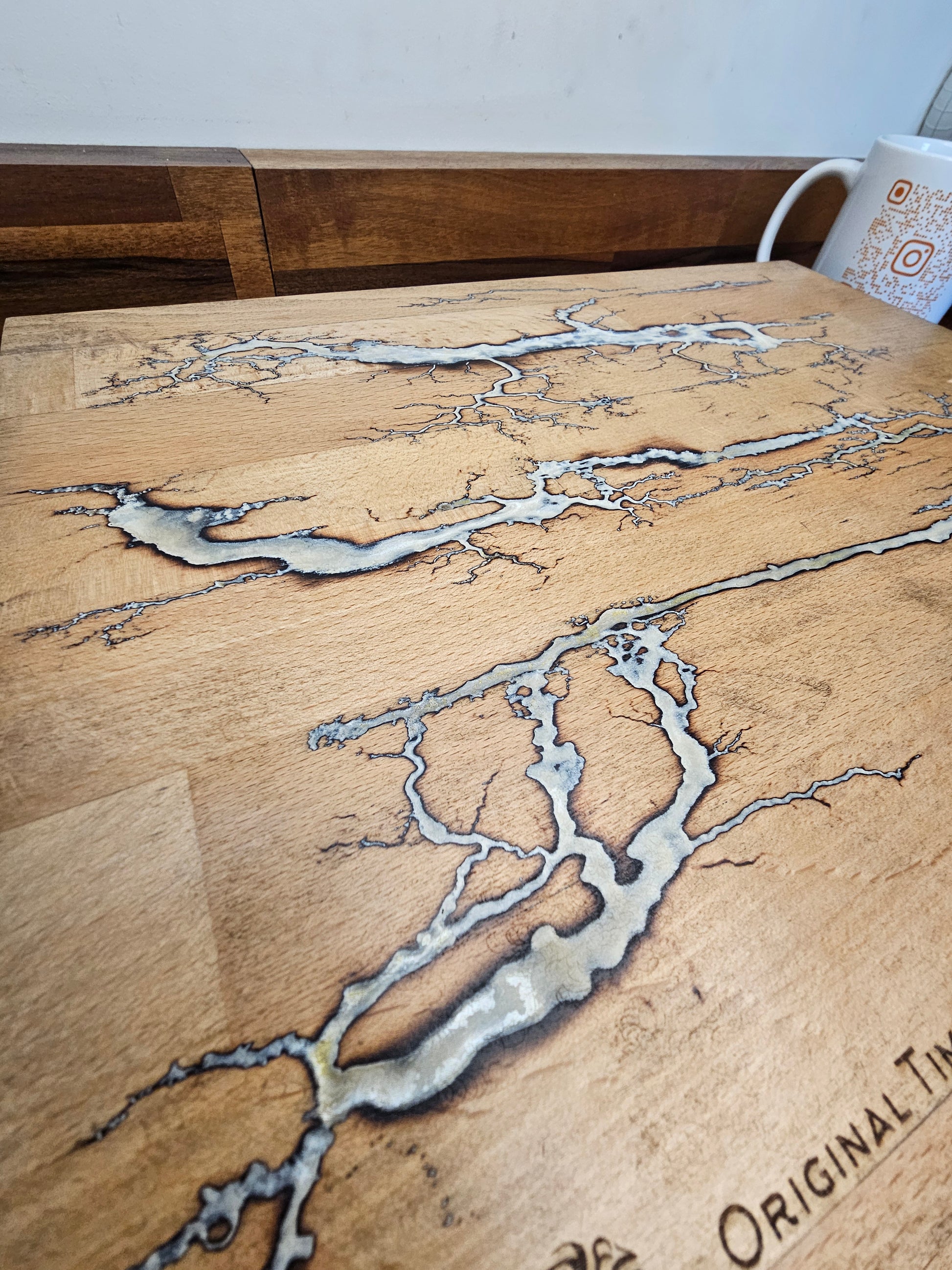Chopping Board – White Resin Fractal Burn 400 × 300 × 38mm