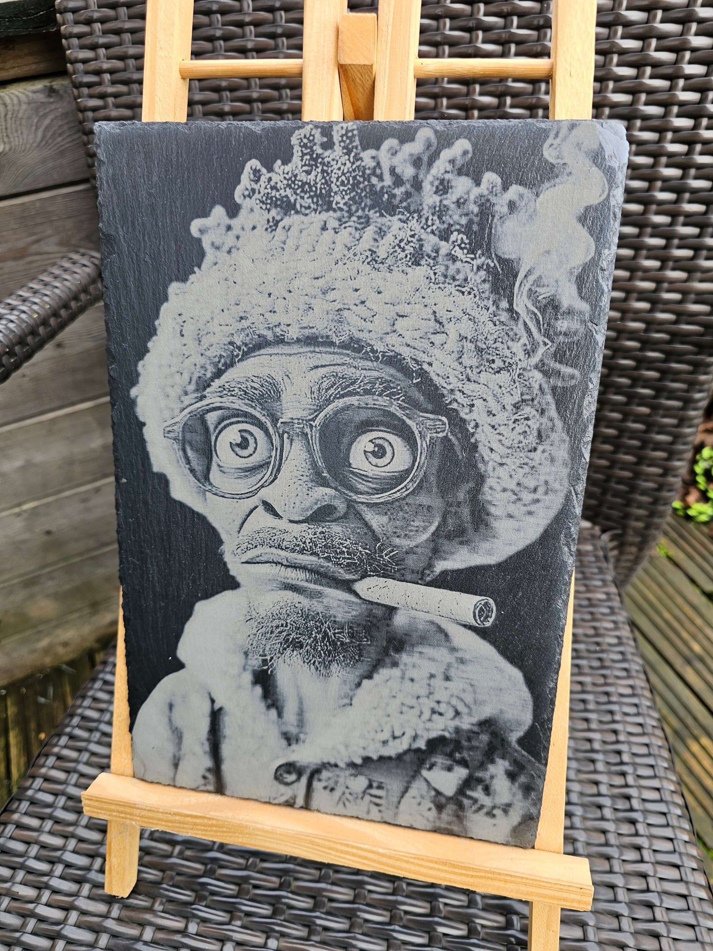 Slate Plaque Smoking Character Cartoon Art – Laser Engraved (30×20cm)