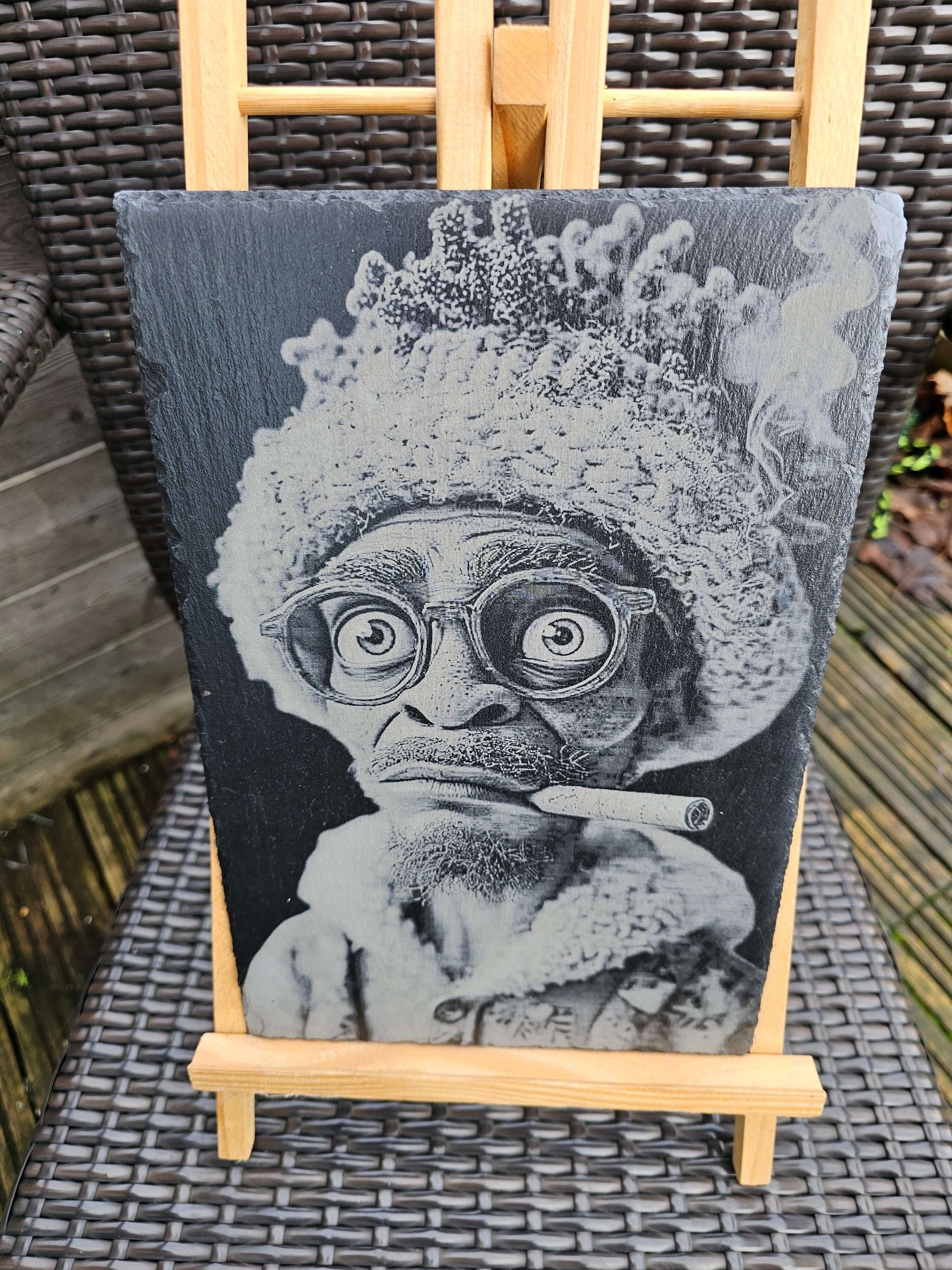 Slate Plaque Smoking Character Cartoon Art – Laser Engraved (30×20cm)