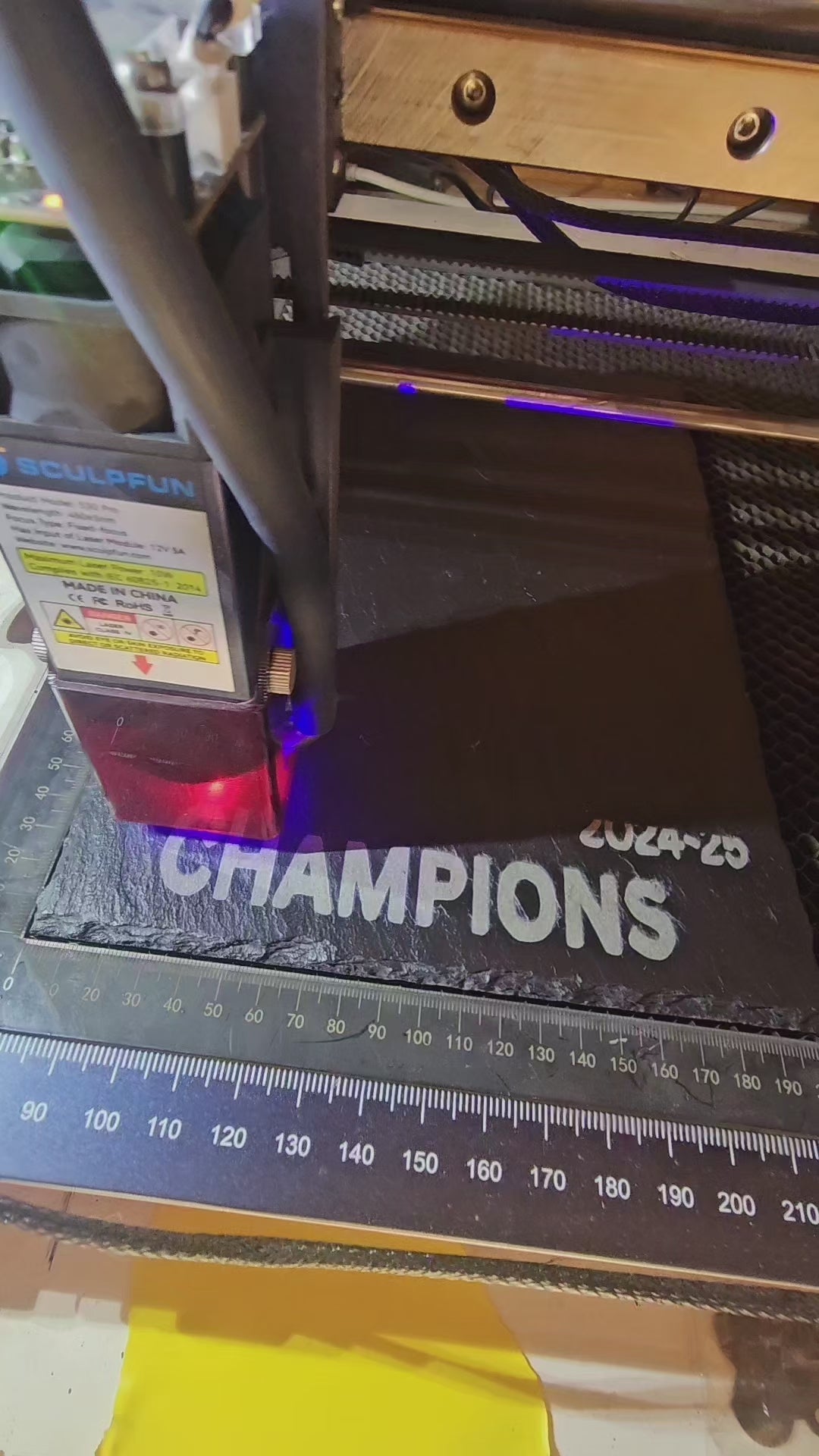 Liverpool FC League Champions Slate Plaque – 30x20cm Laser Engraved Football Trophy Display | Gift for Reds Fans | Made in the UK